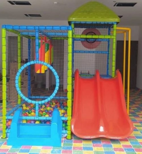 rodadero plástico de playground